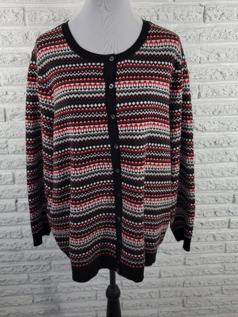 Croft &‎ Barrow 2X Cardigan Sweater Black Red Geometric Knit Long Sleeve GEO115E